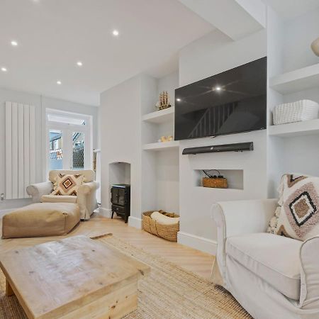 Pass The Keys 3 Bed Scandi Heaven Minutes From The Beach Whitstable Buitenkant foto