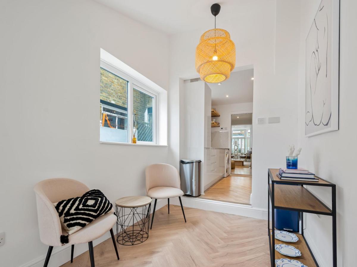 Pass The Keys 3 Bed Scandi Heaven Minutes From The Beach Whitstable Buitenkant foto